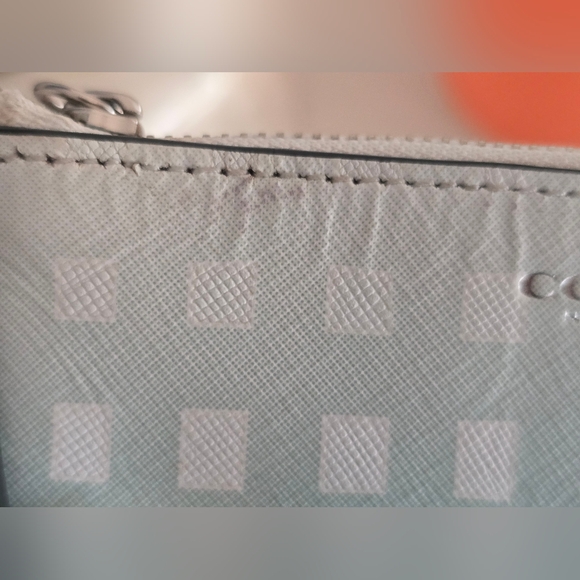 Coach Gingham Saffiano L-Zip Small Wristlet With COA - Picture 12 of 12